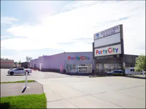Prime Retail Space for Lease on Macleod Trail in Calgary - Telsec Property